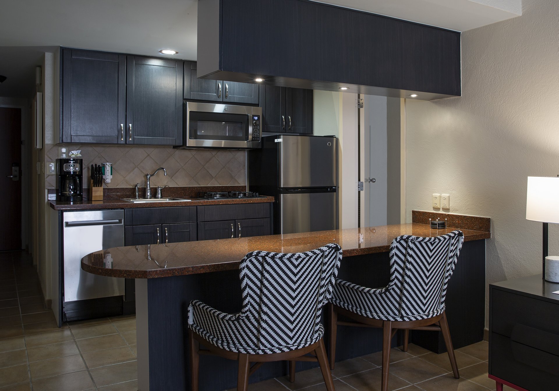 One Bedroom Deluxe Garden View (14)